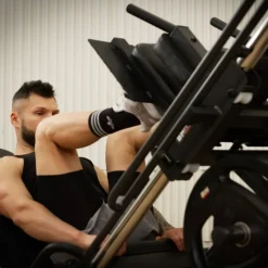 Hack Squat BH Leg Press 45º